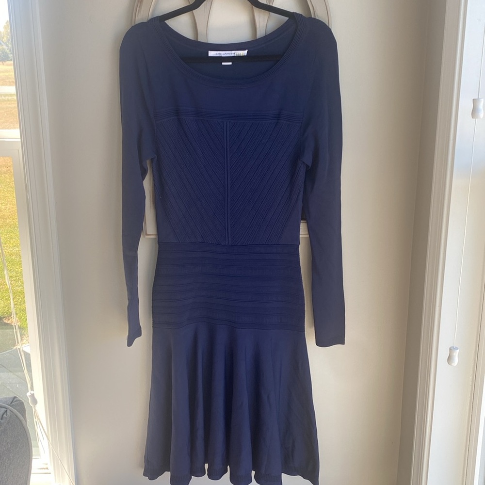 Dianne von Furstenberg navy Delta long sleeve Dress size small